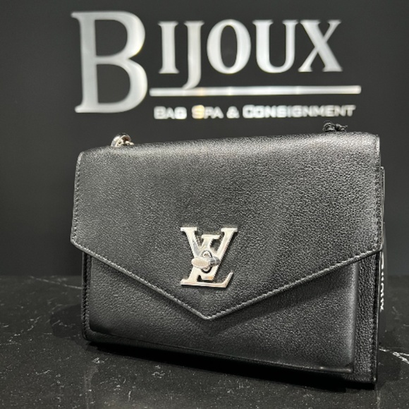 MyLock Me Shoulder bag - Picture 2 of 11